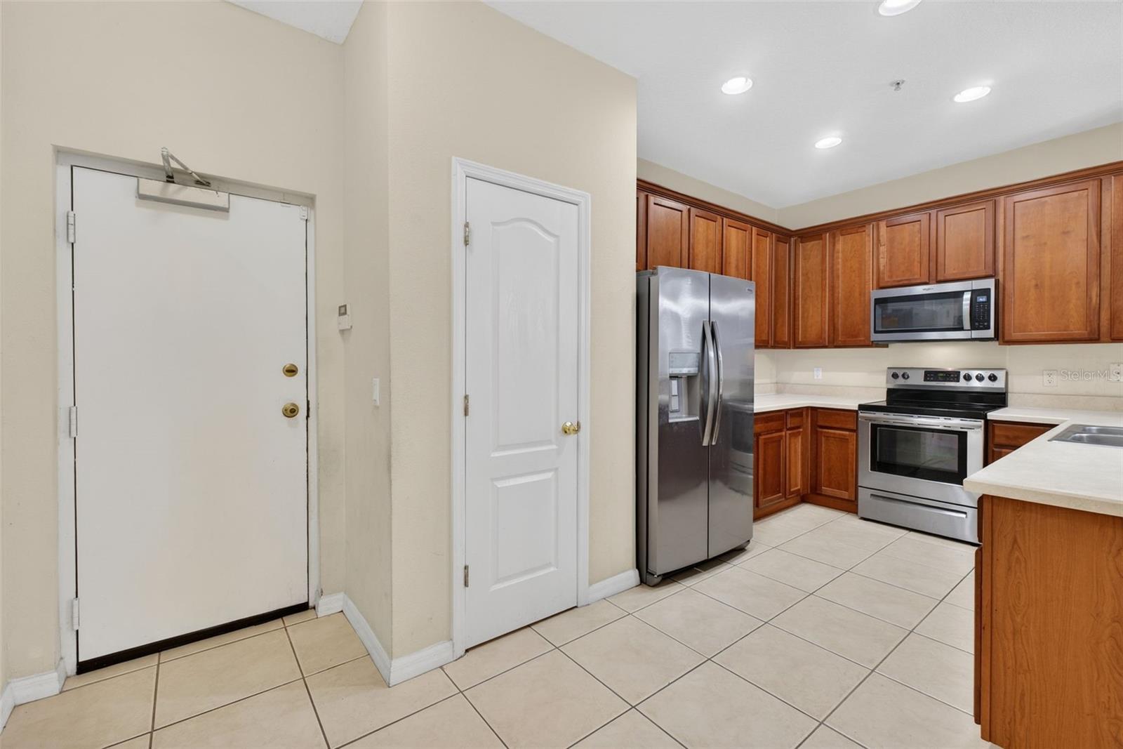 Image 12 of 46 For 10236 Lake District Lane 35c