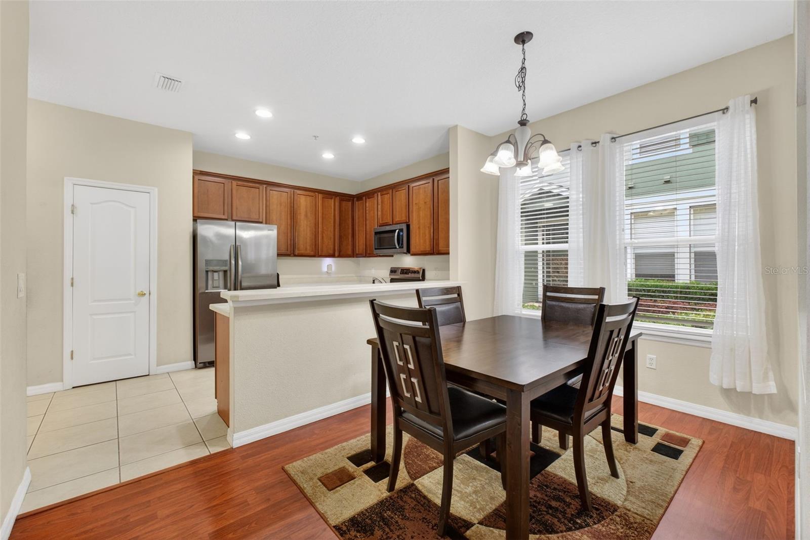 Image 18 of 46 For 10236 Lake District Lane 35c