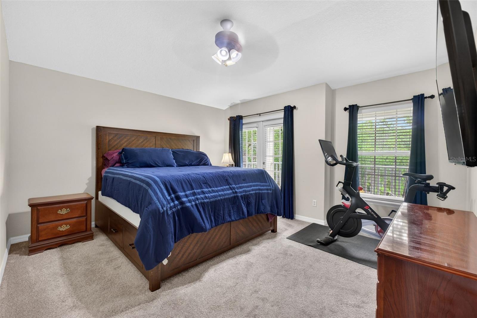 Image 20 of 46 For 10236 Lake District Lane 35c