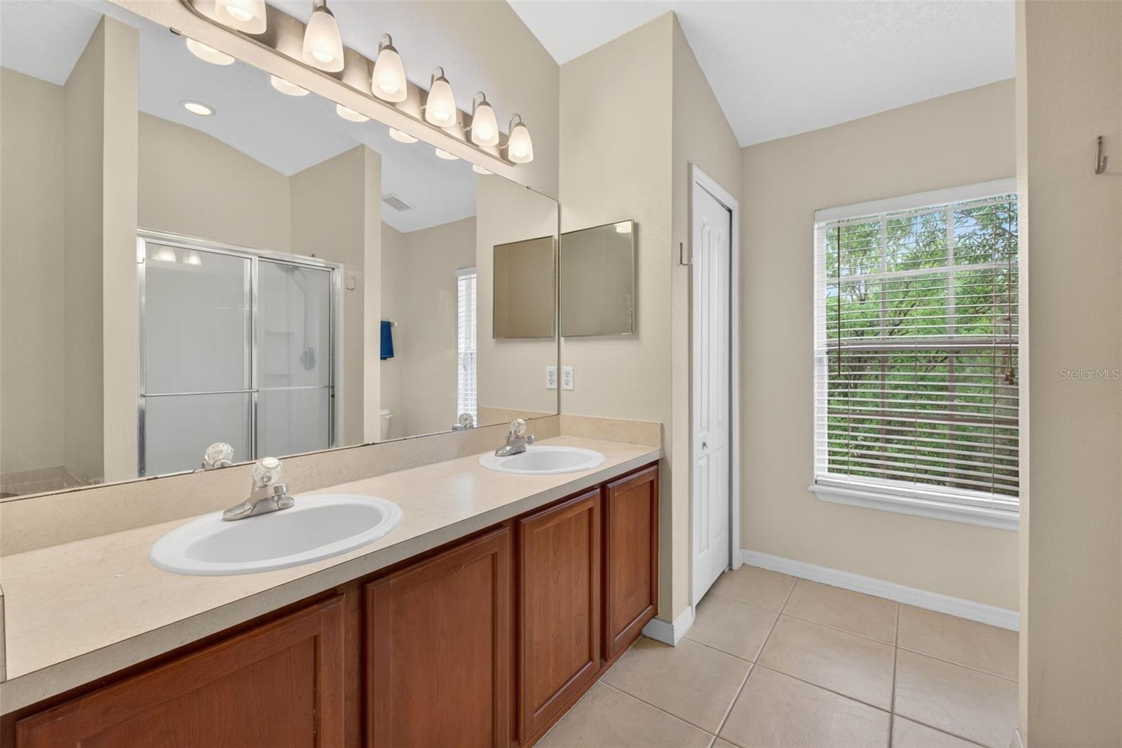 Image 23 of 46 For 10236 Lake District Lane 35c