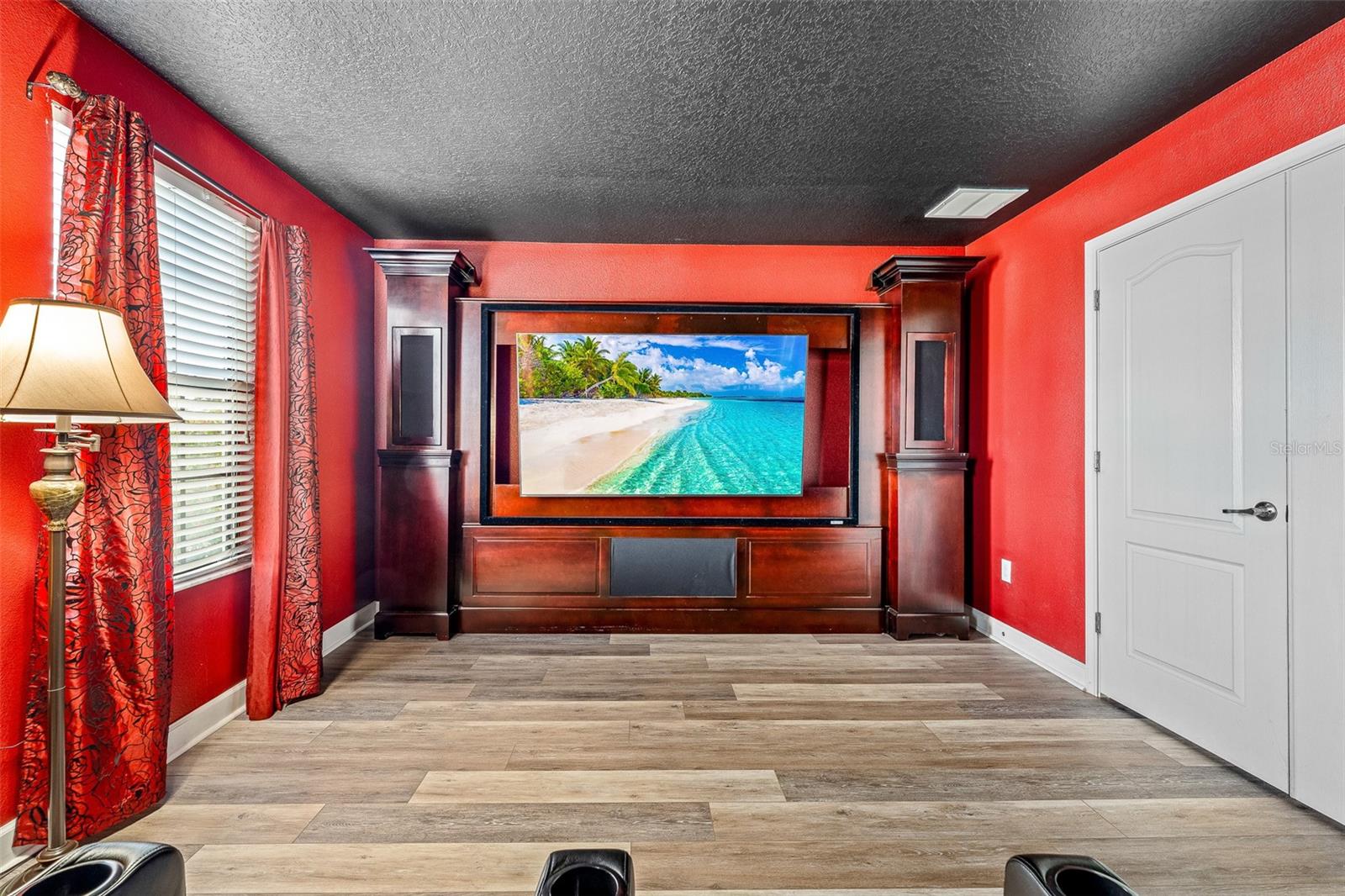 Image 27 of 63 For 1496 Moon Valley Drive