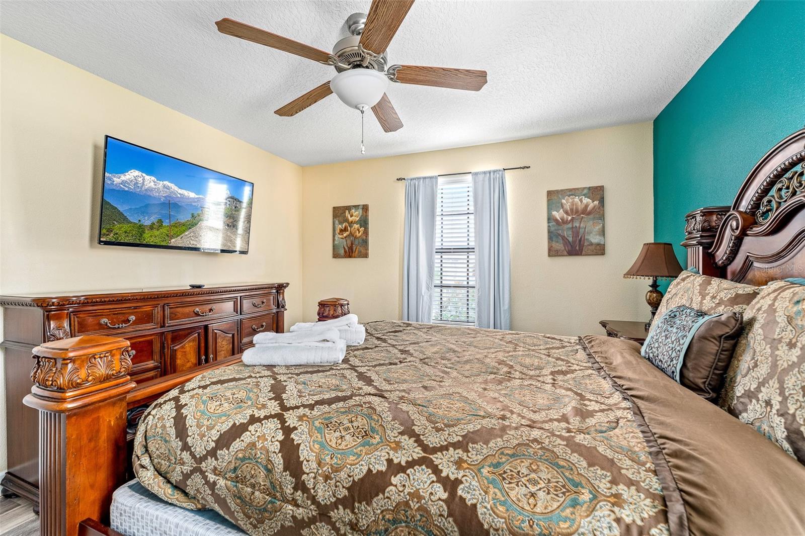 Image 43 of 63 For 1496 Moon Valley Drive