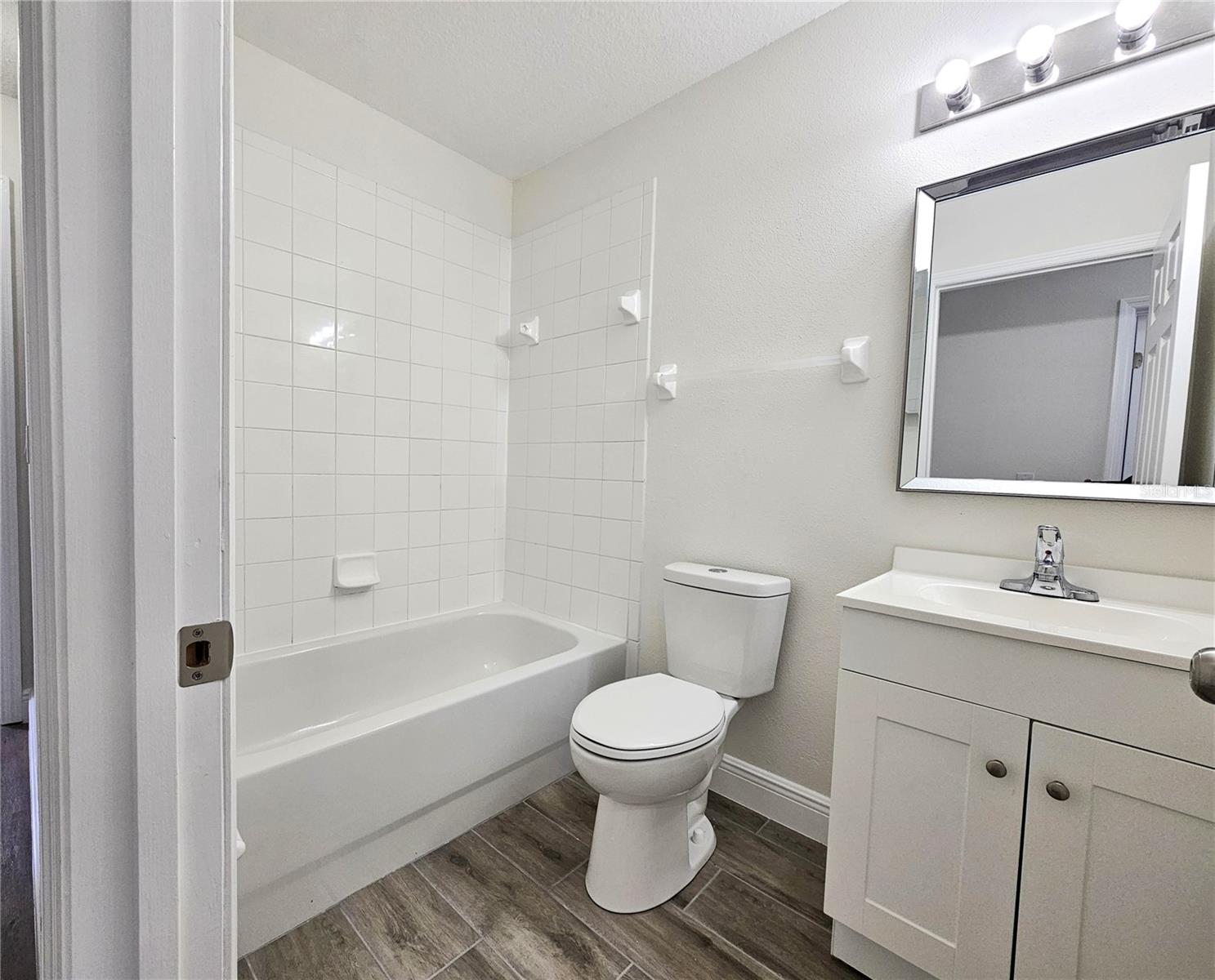 Image 19 of 24 For 411 Australian Way 0