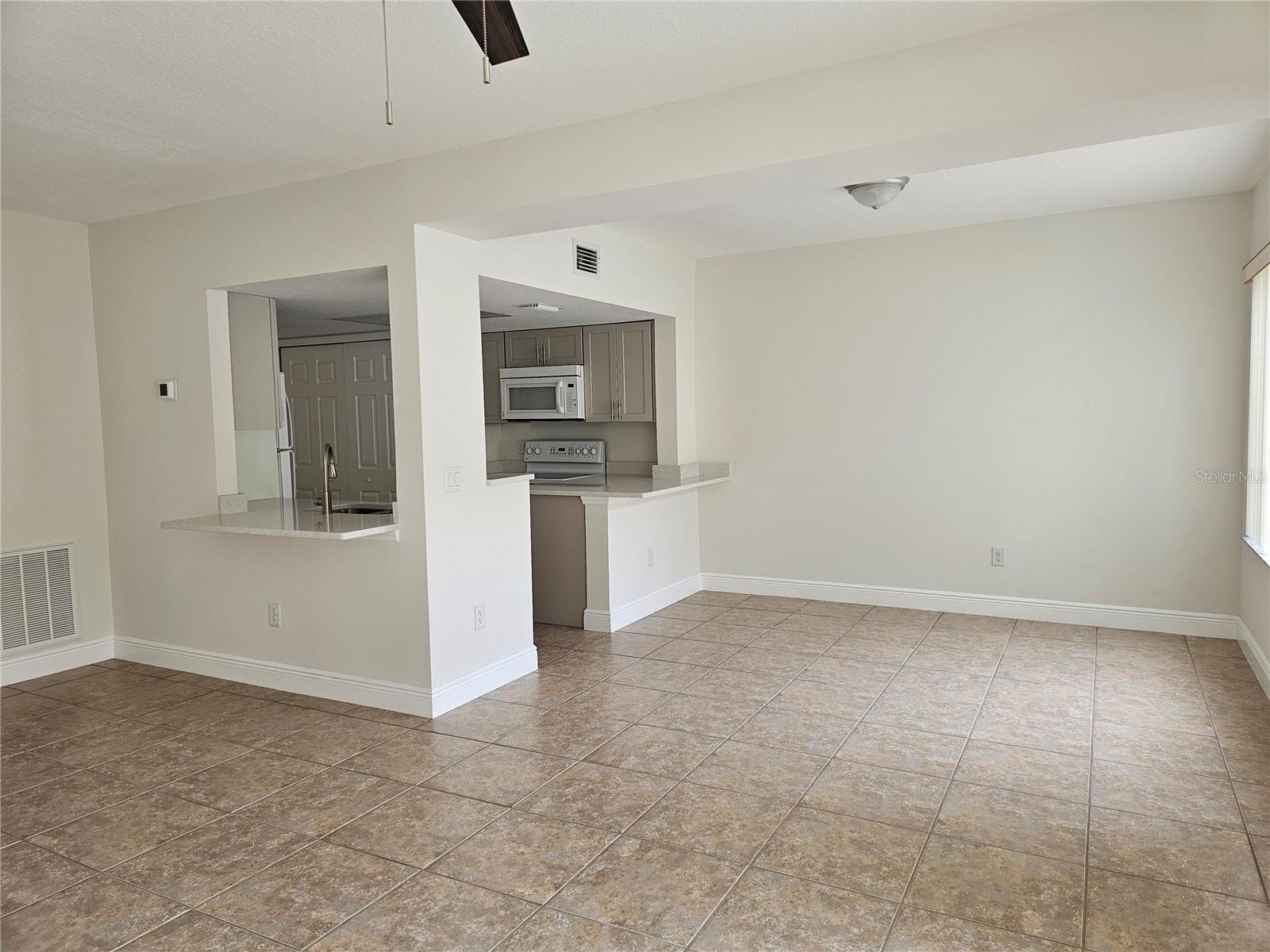 Image 8 of 24 For 411 Australian Way 0