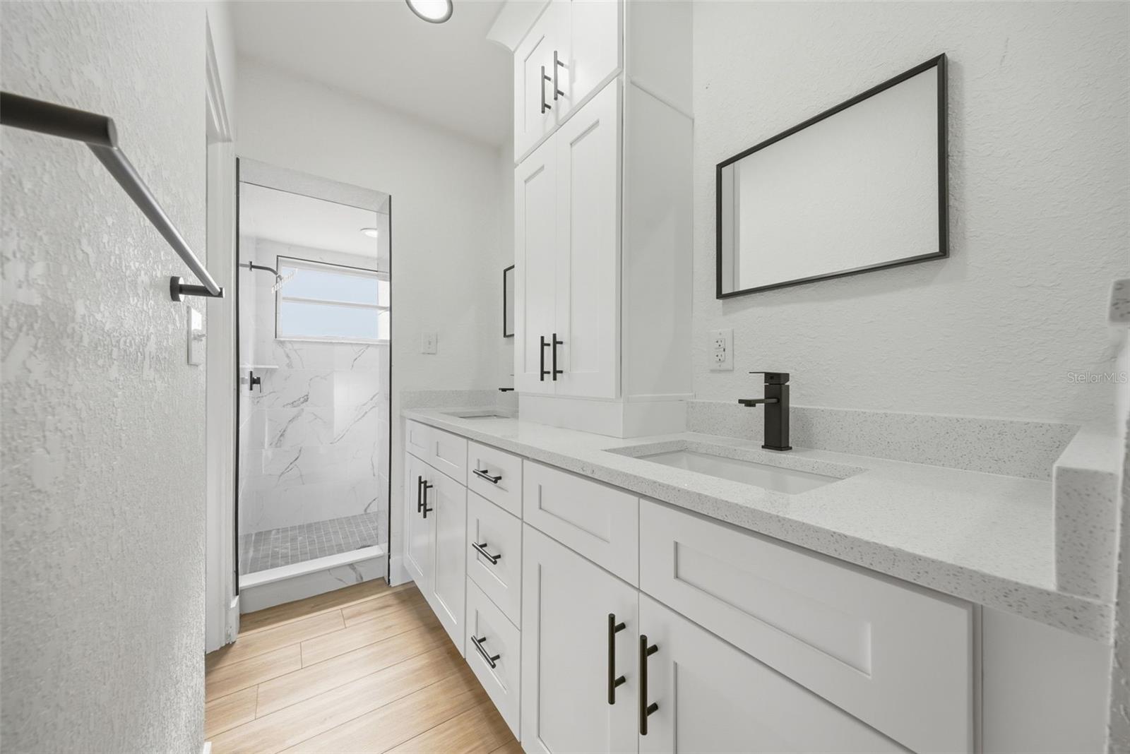 Image 18 of 35 For 5112 11th Avenue W