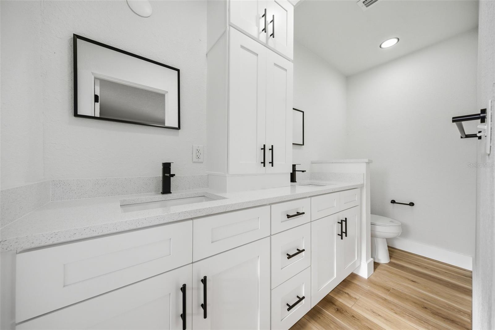 Image 19 of 35 For 5112 11th Avenue W