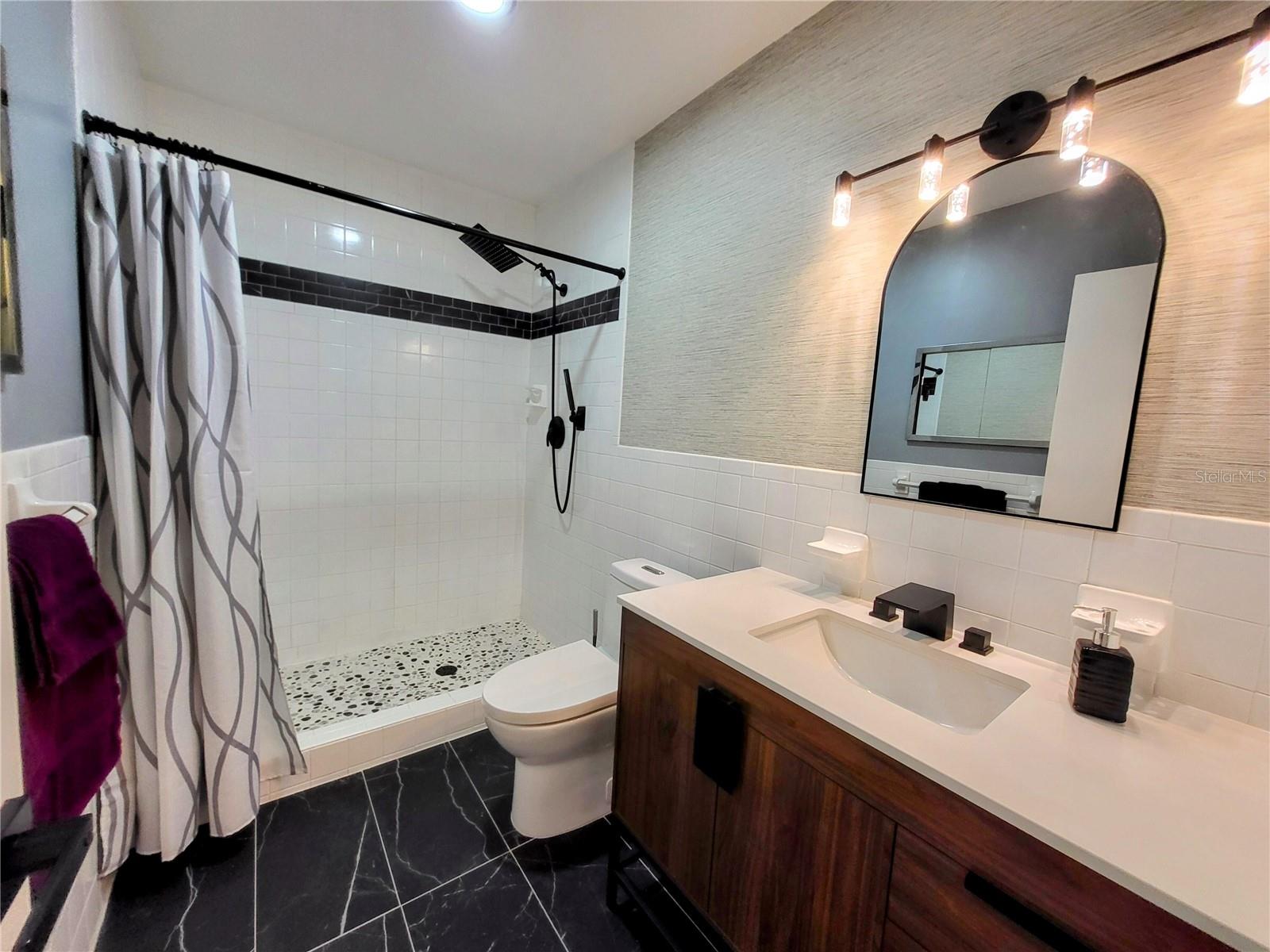 Image 19 of 36 For 2341 Haitian Drive 55