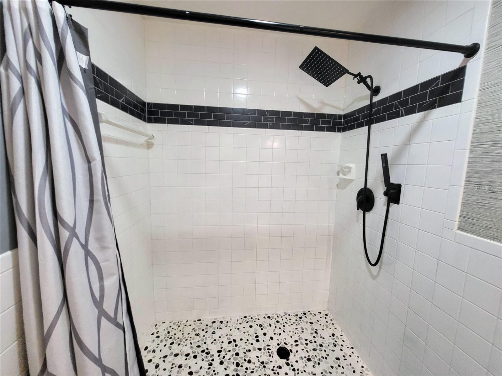 Image 21 of 36 For 2341 Haitian Drive 55