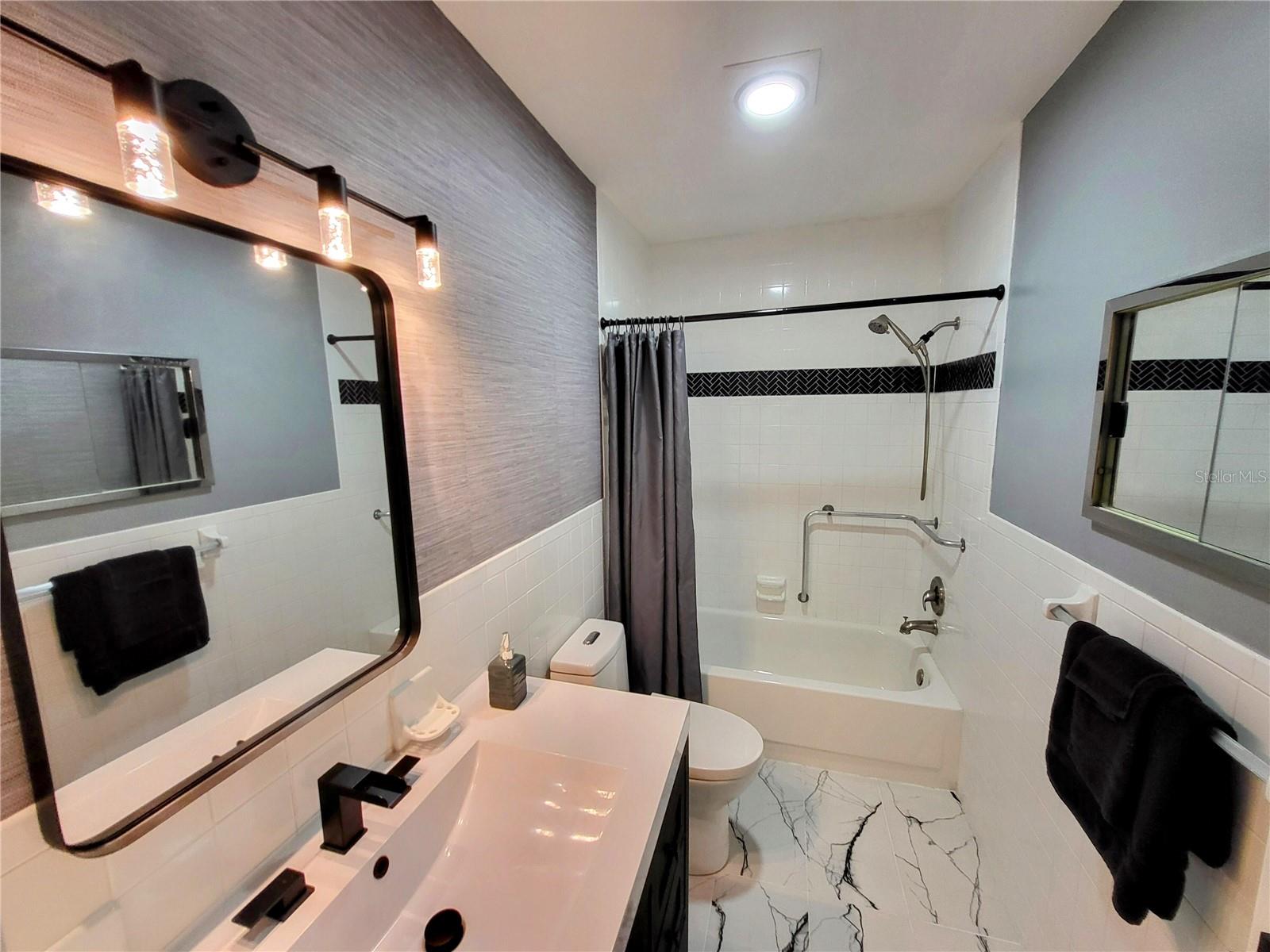 Image 25 of 36 For 2341 Haitian Drive 55