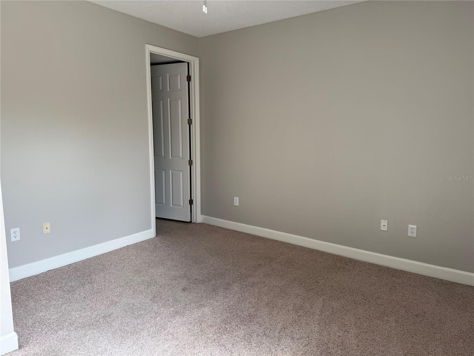 Image 17 of 23 For 609 Cornerstone Drive