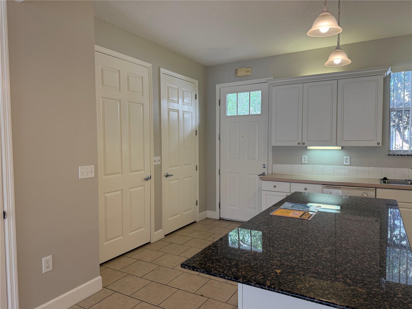 Image 6 of 23 For 609 Cornerstone Drive