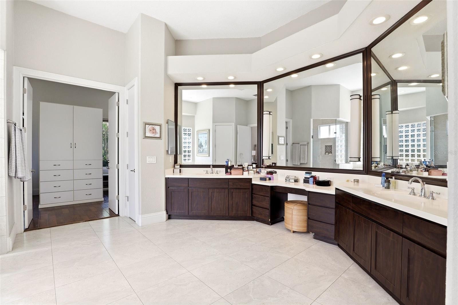 Image 23 of 58 For 9151 Point Cypress Drive