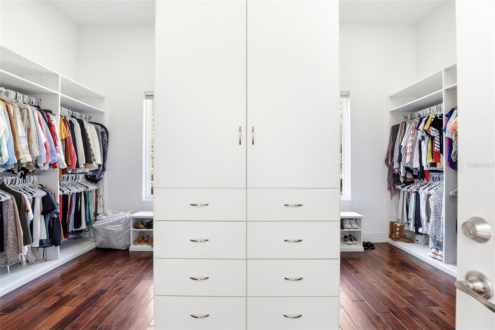 Image 25 of 58 For 9151 Point Cypress Drive