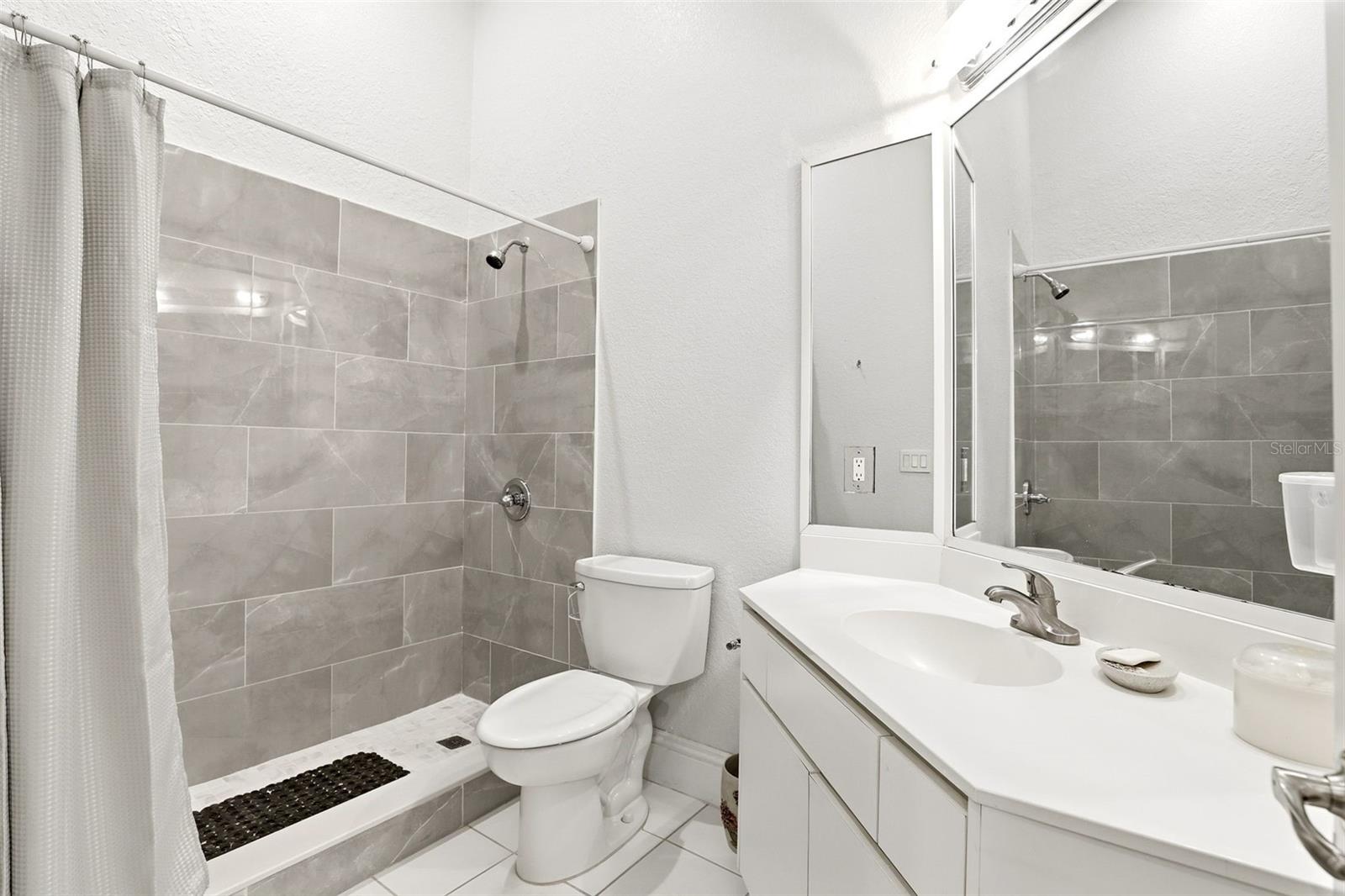 Image 31 of 58 For 9151 Point Cypress Drive