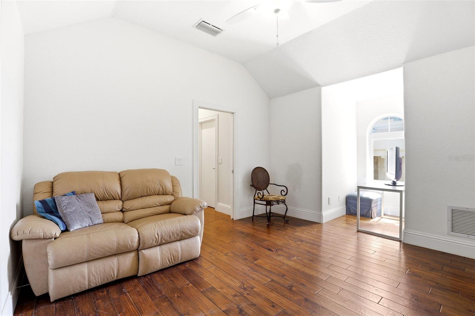 Image 32 of 58 For 9151 Point Cypress Drive