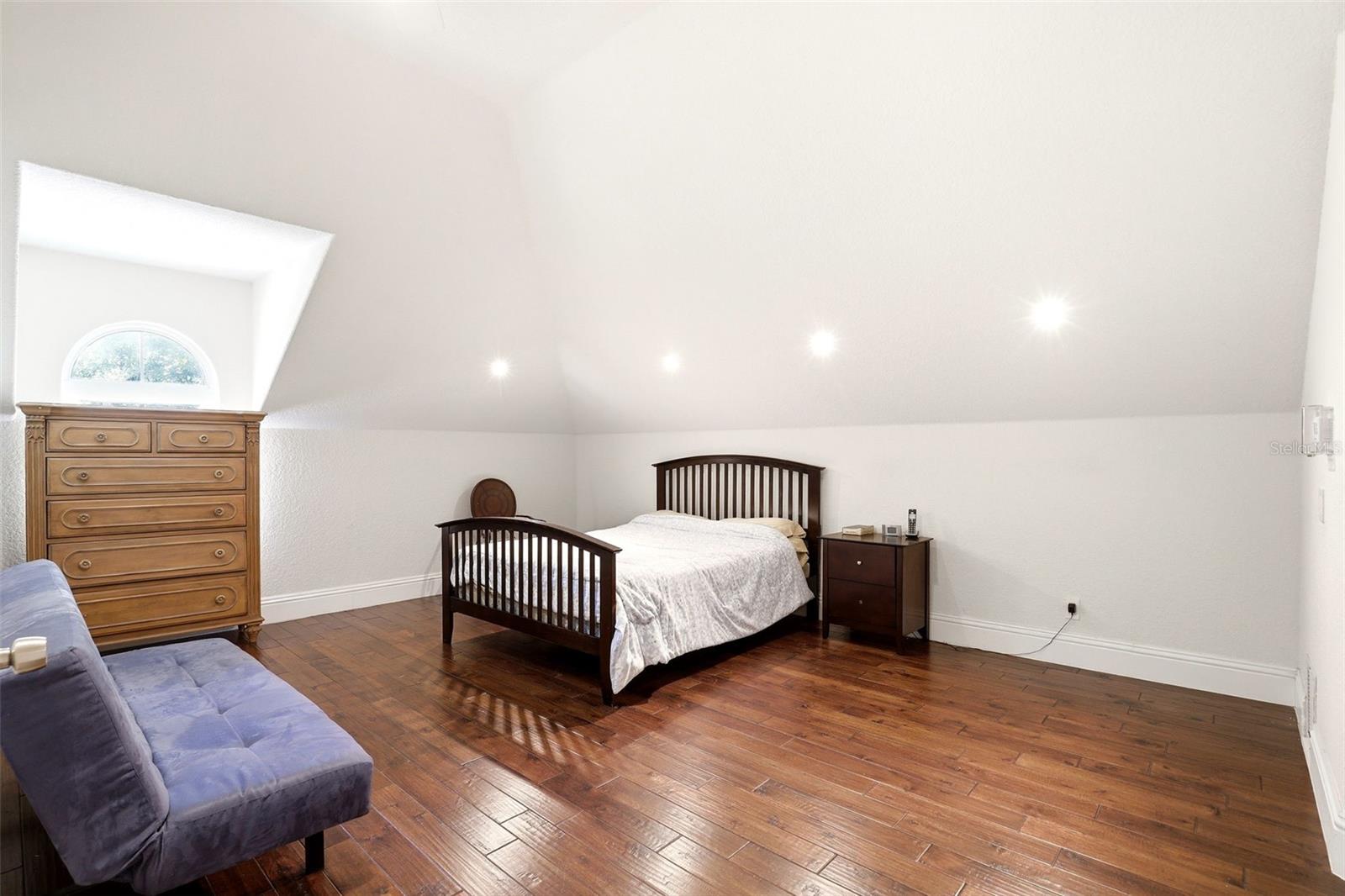 Image 34 of 58 For 9151 Point Cypress Drive