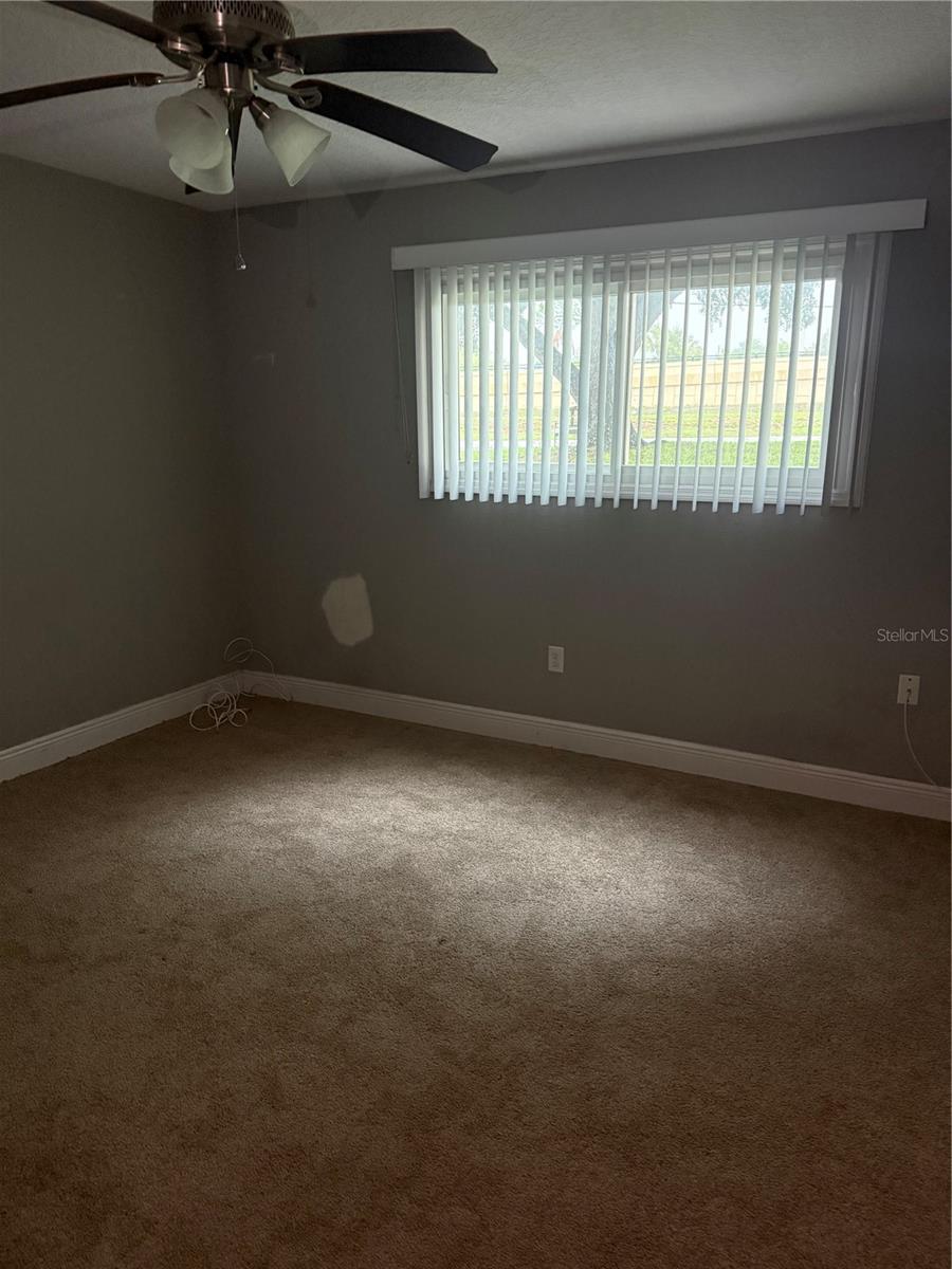 Image 24 of 24 For 900 Lake Destiny Road B