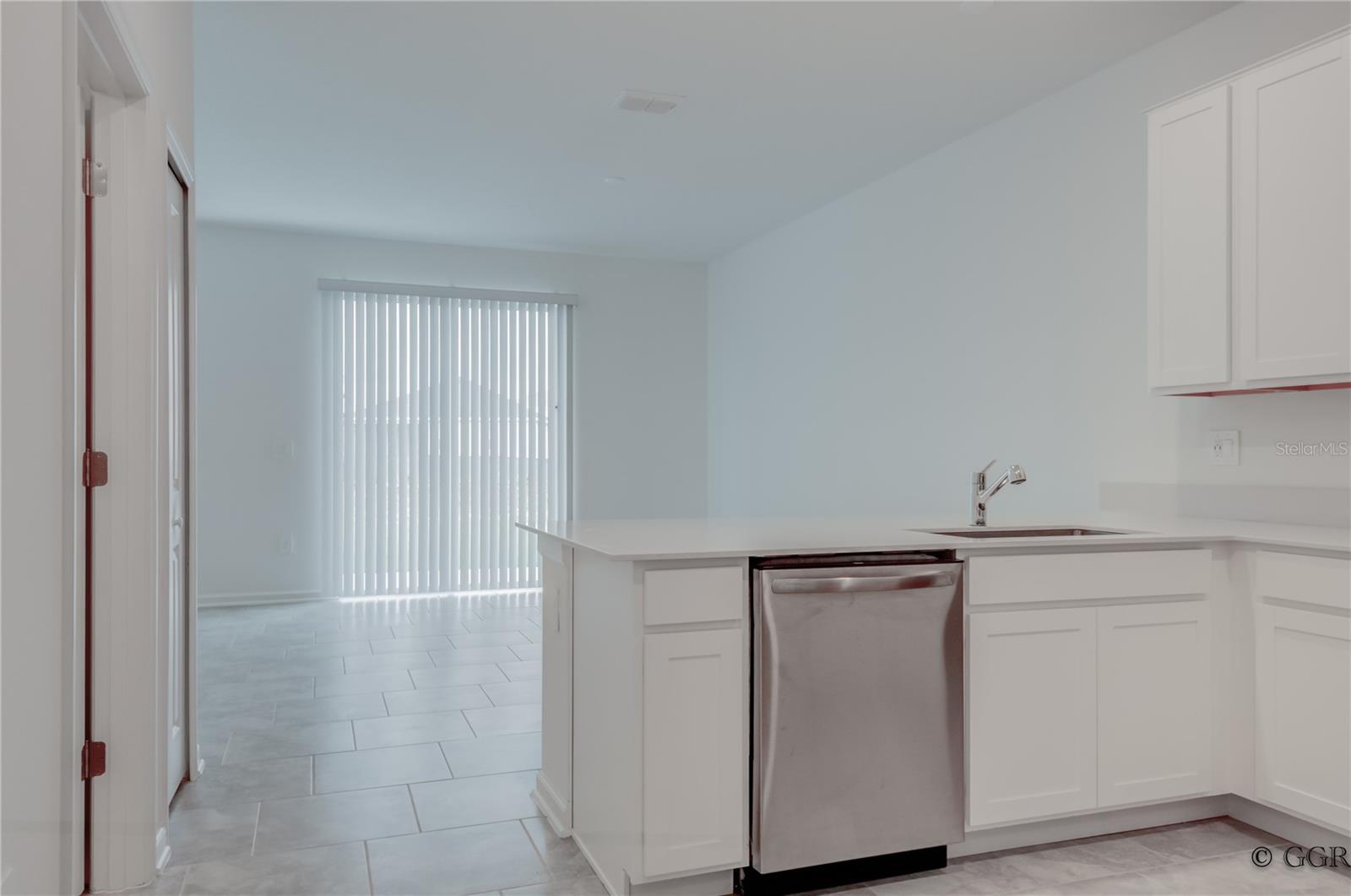 Image 10 of 41 For 3243 Laurent Loop