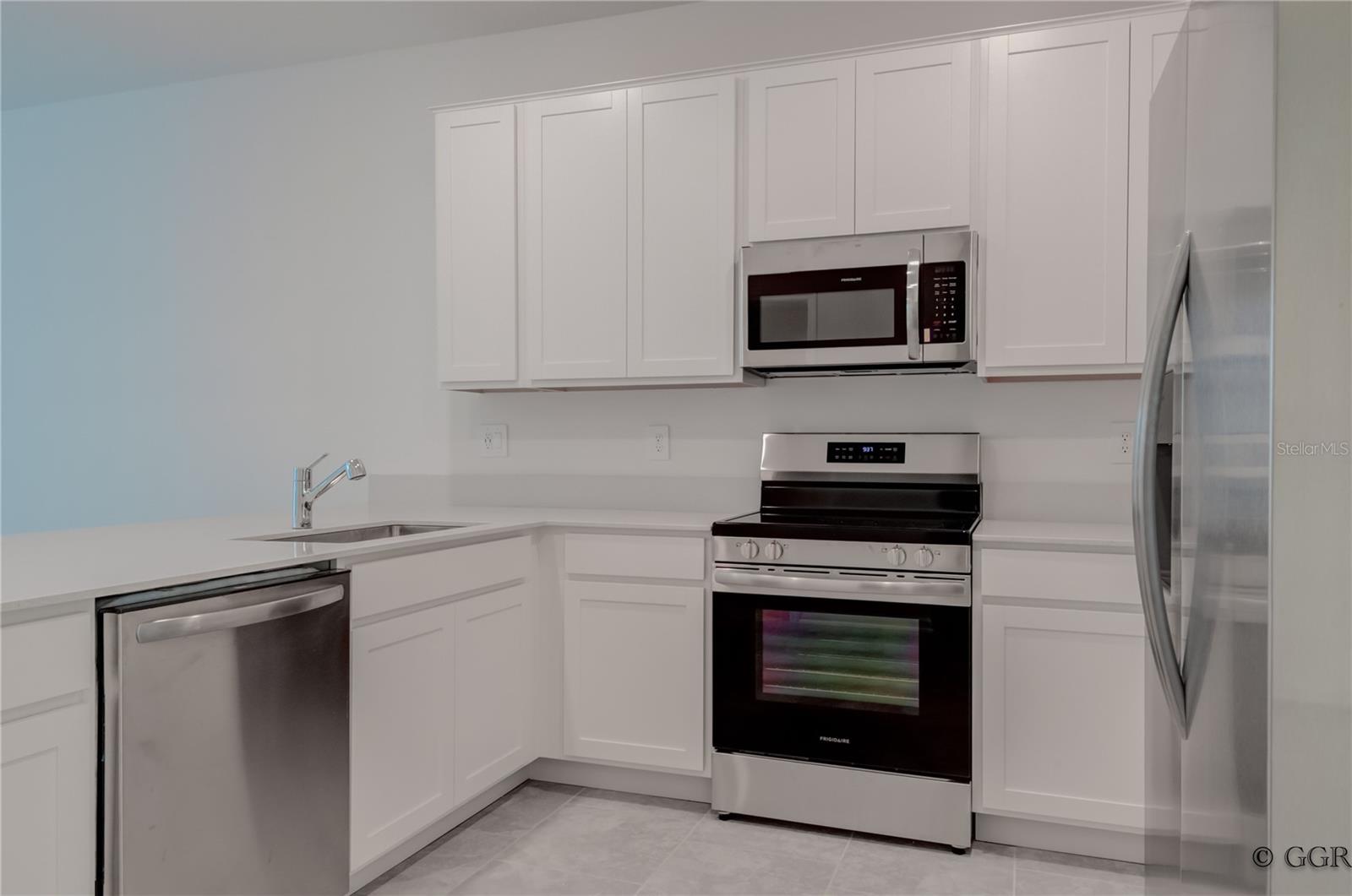 Image 11 of 41 For 3243 Laurent Loop