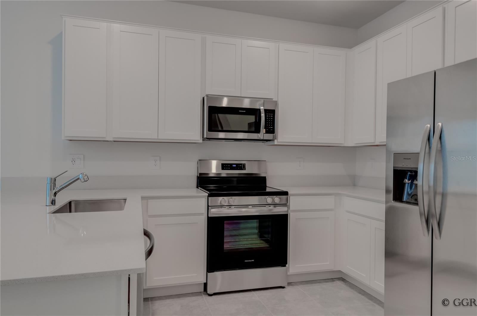 Image 12 of 41 For 3243 Laurent Loop