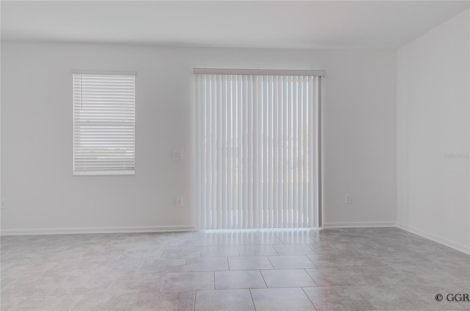 Image 15 of 41 For 3243 Laurent Loop