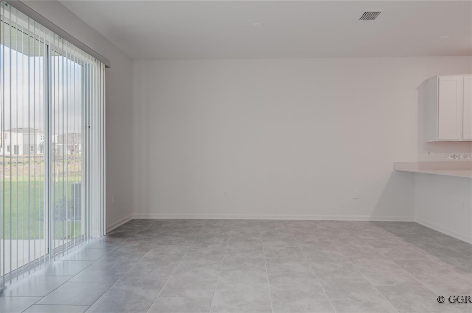 Image 18 of 41 For 3243 Laurent Loop