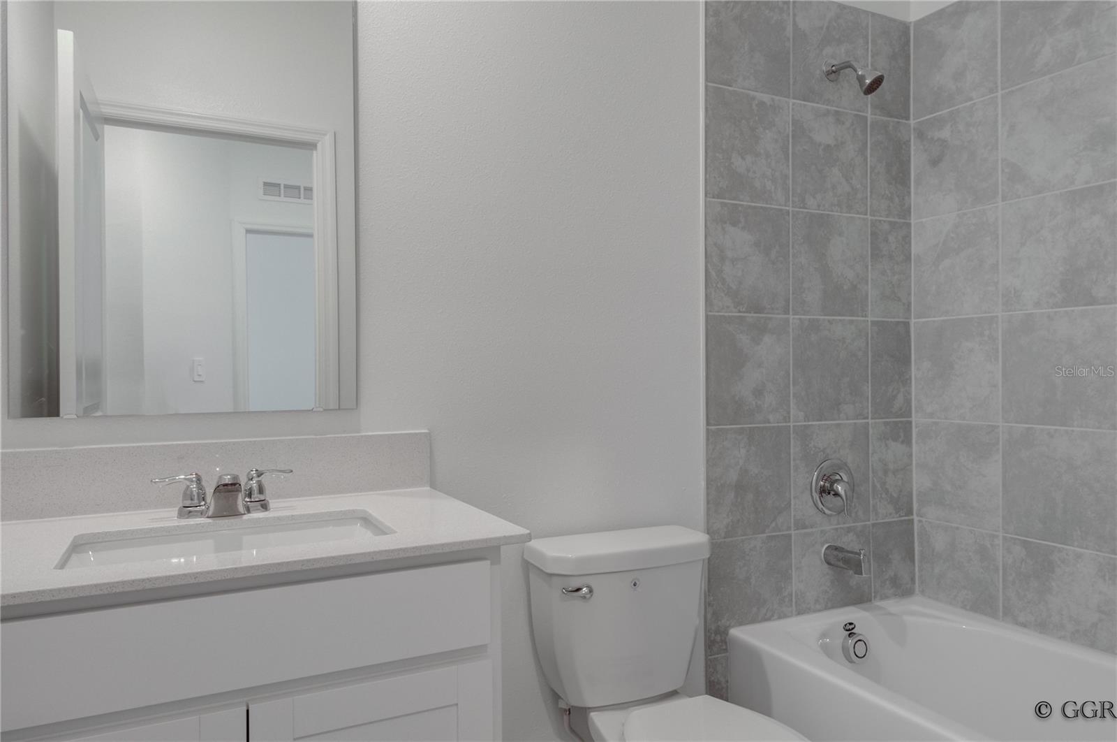 Image 34 of 41 For 3243 Laurent Loop