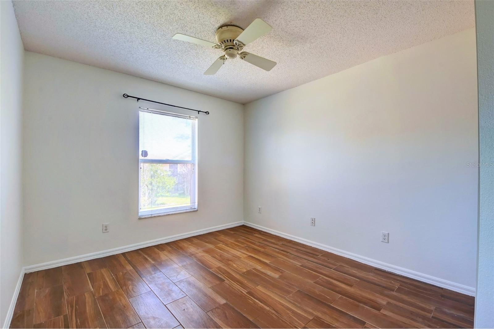 Image 23 of 37 For 635 Rochester Loop