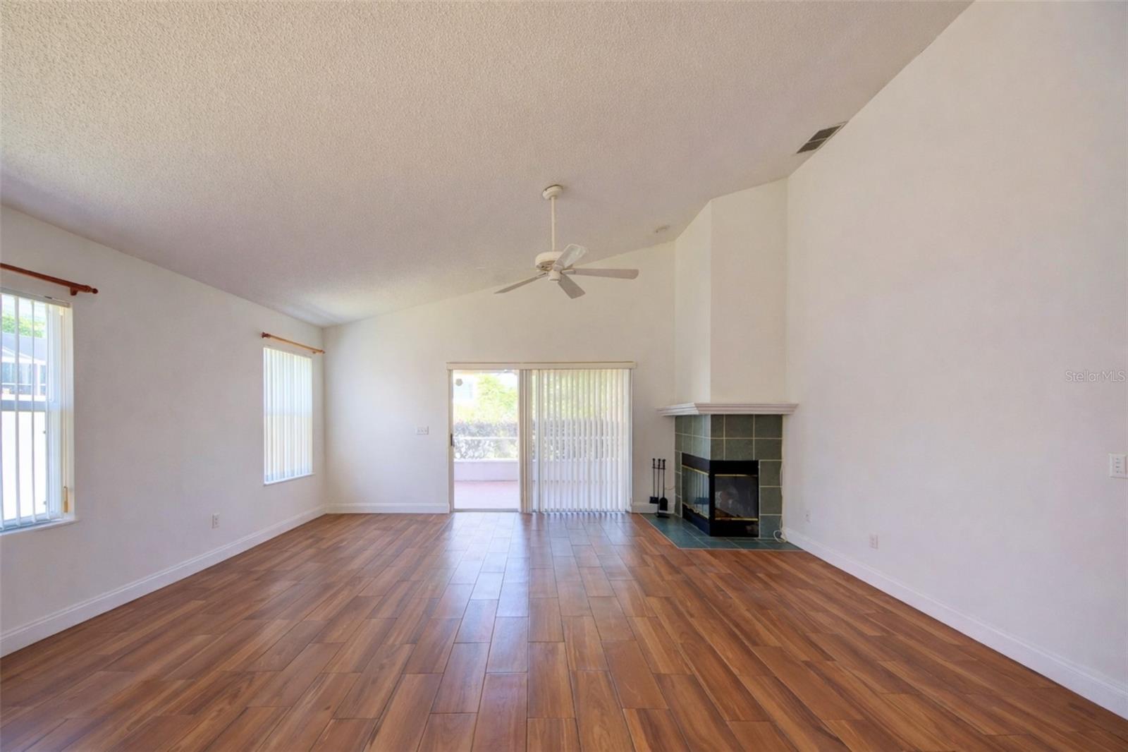 Image 5 of 37 For 635 Rochester Loop