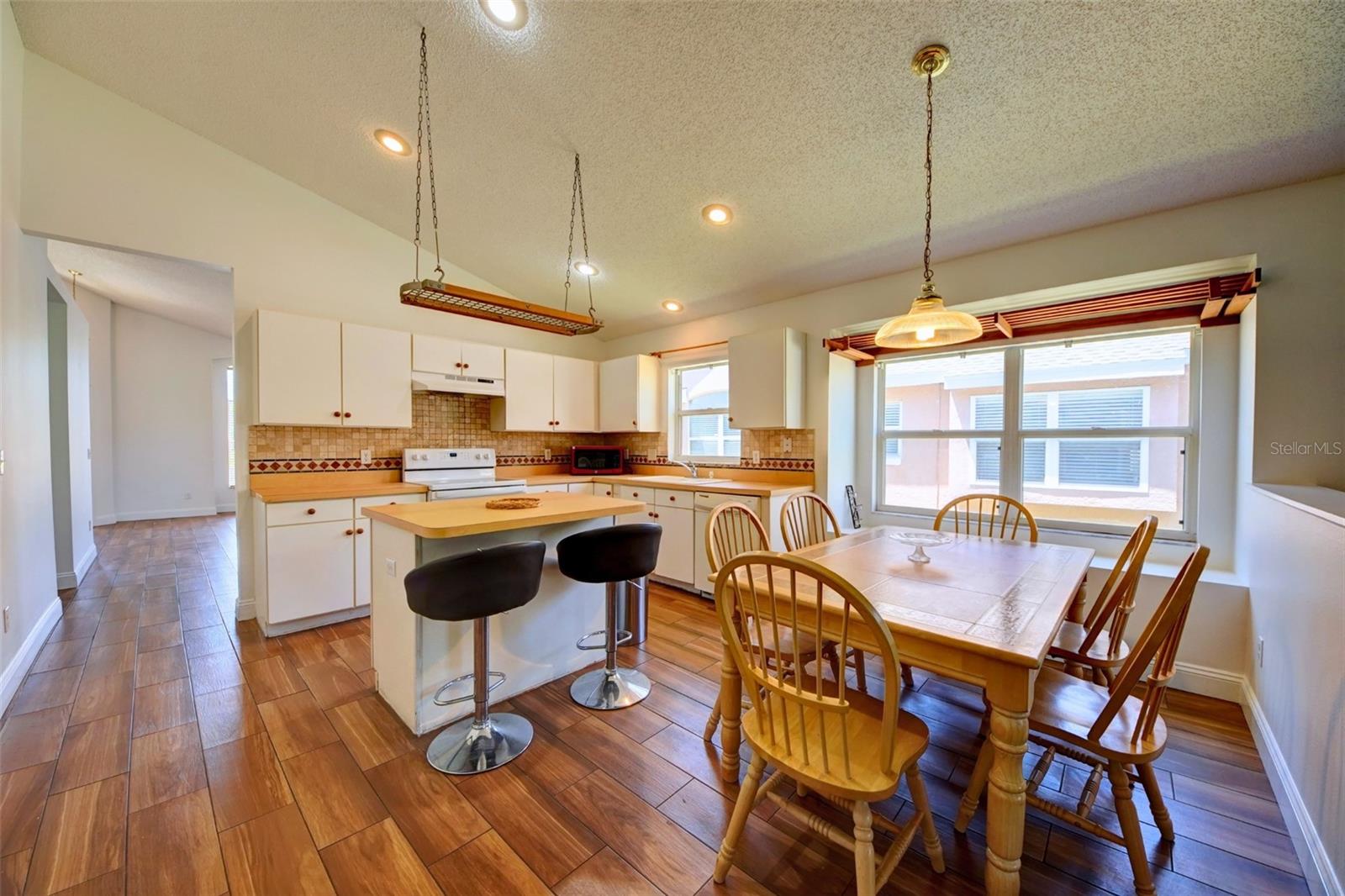 Image 7 of 37 For 635 Rochester Loop