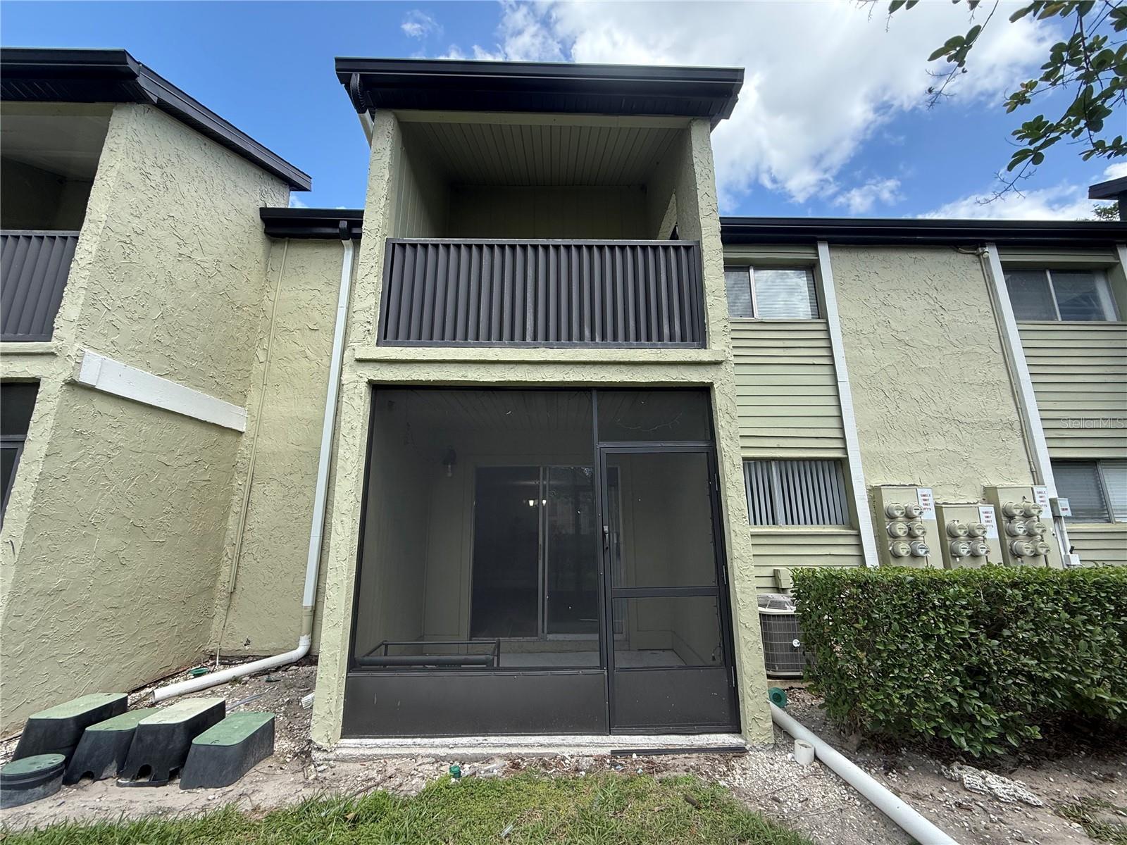 Image 12 of 21 For 950 Lake Destiny Road B