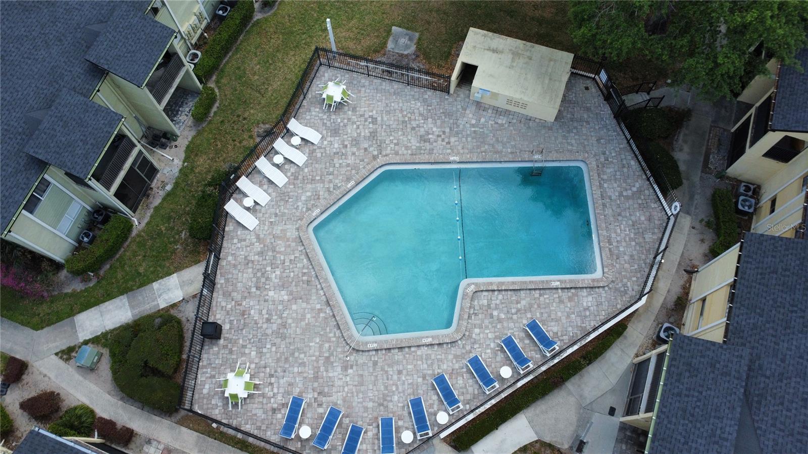 Image 20 of 21 For 950 Lake Destiny Road B