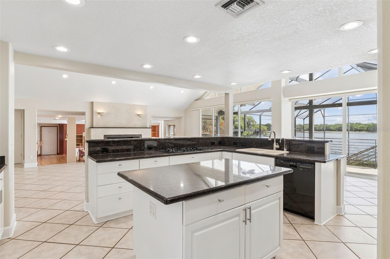 Image 22 of 61 For 4301 Down Point Lane