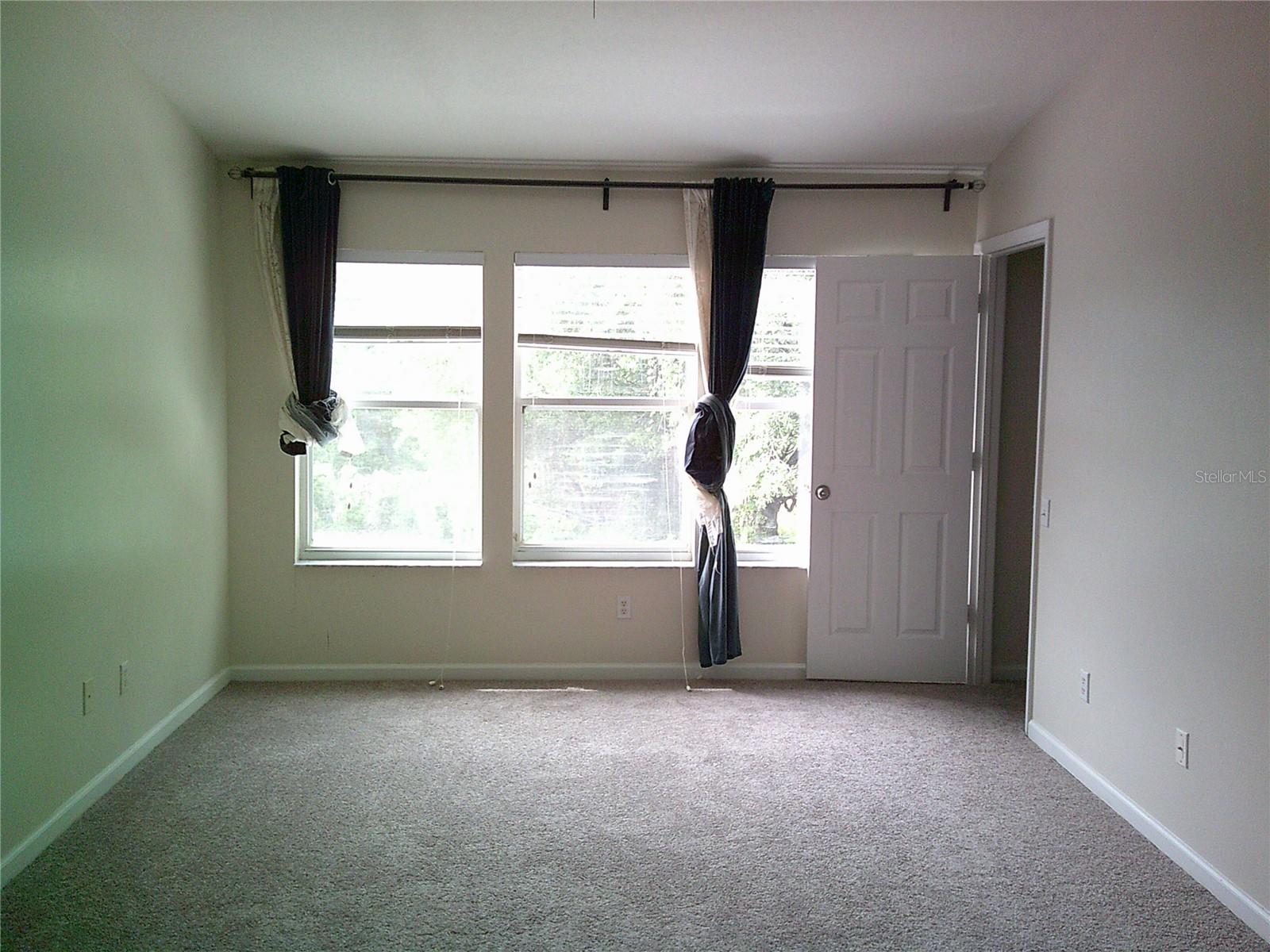 Image 3 of 12 For 6292 Twain Street 107