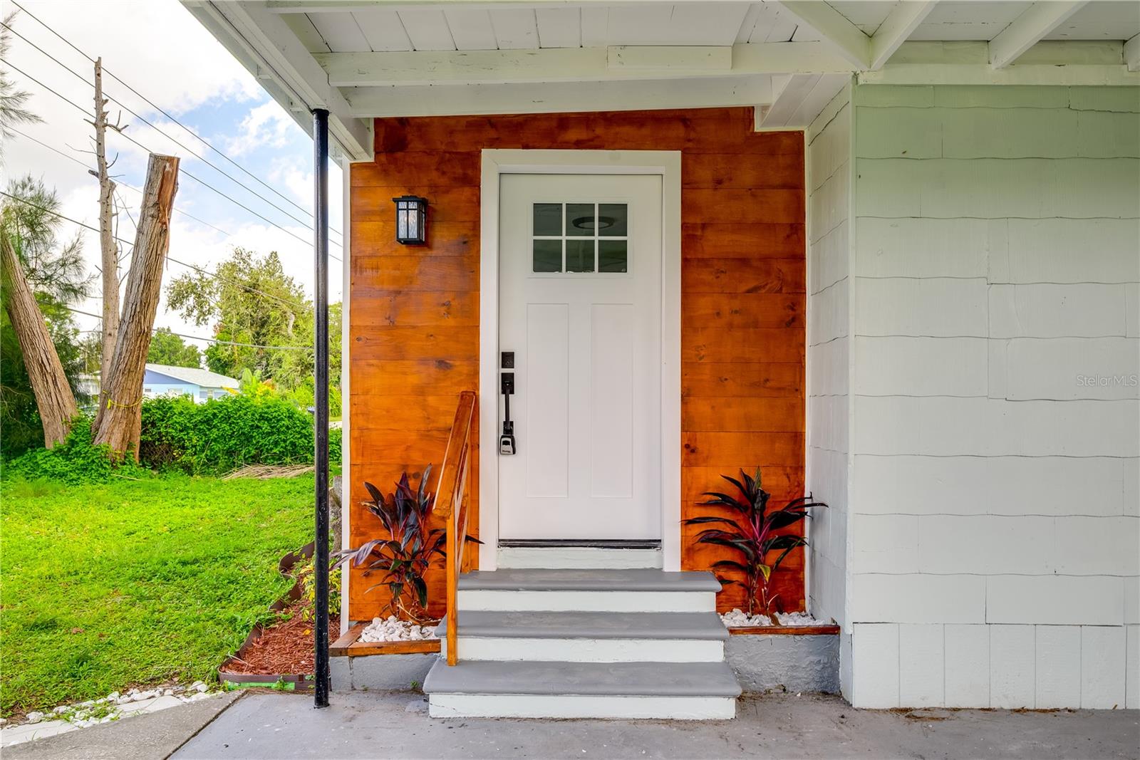 Image 2 of 32 For 3445 40th Street N