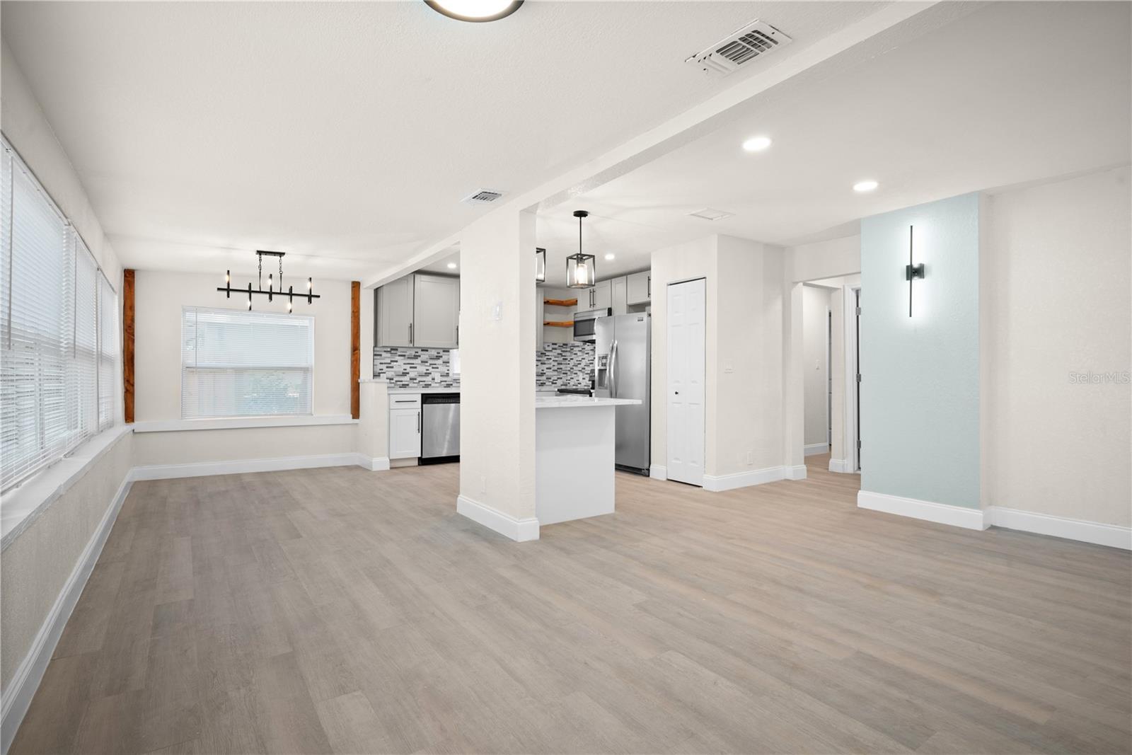 Image 4 of 32 For 3445 40th Street N