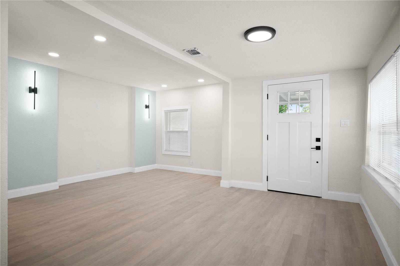 Image 5 of 32 For 3445 40th Street N