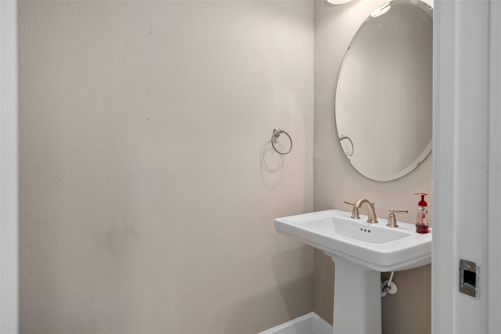 Image 30 of 73 For 1222 Zeek Ridge Street