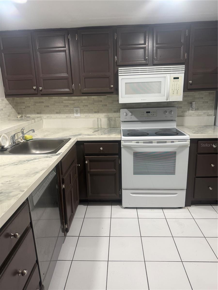 Image 6 of 15 For 4123 Player Cir  509