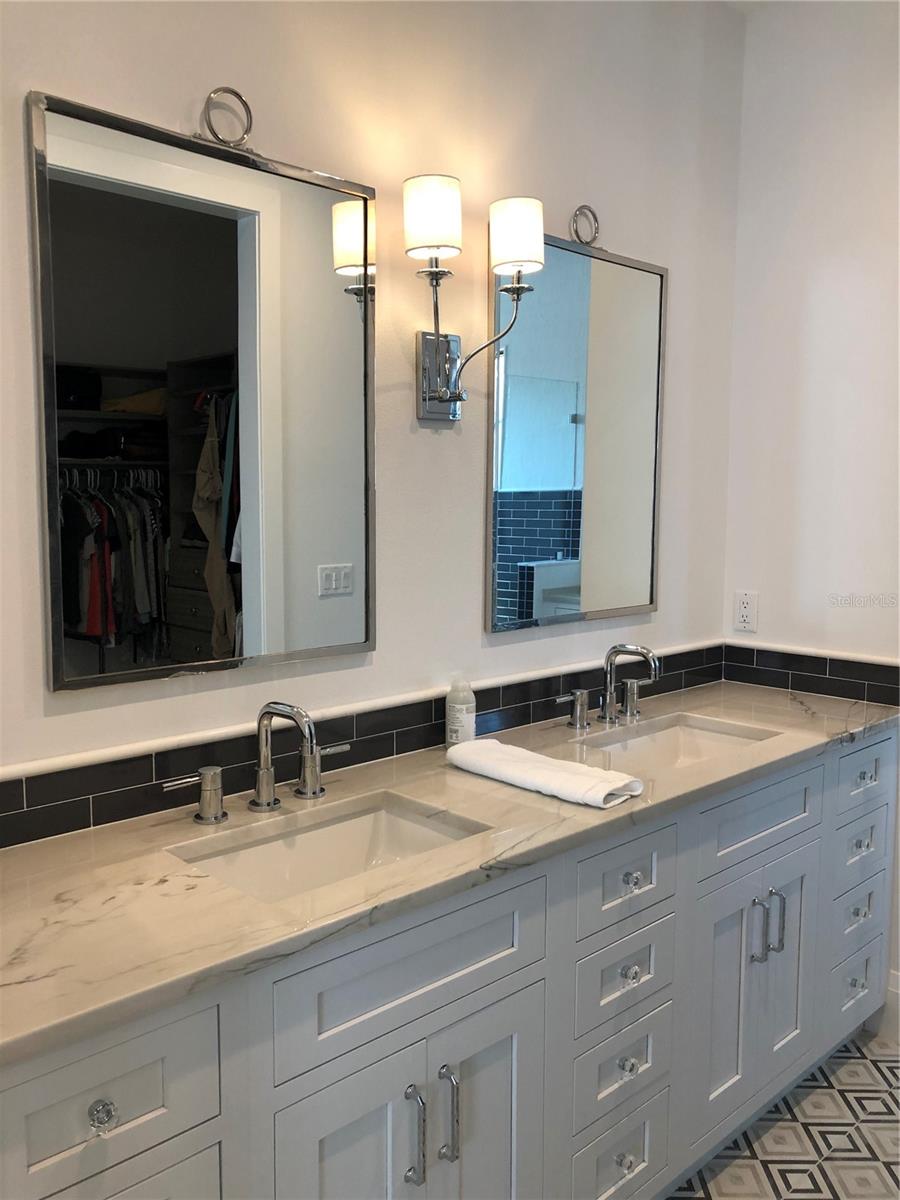 Image 10 of 22 For 802 Hamilton Place Court