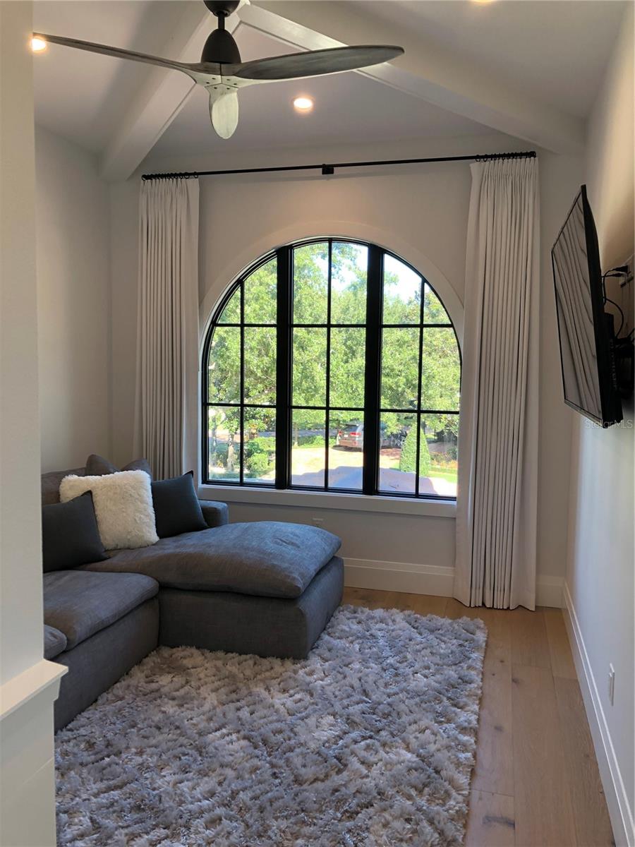 Image 6 of 22 For 802 Hamilton Place Court