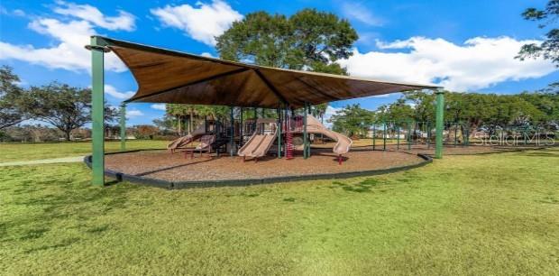 Image 30 of 32 For 530 Setting Sun Drive