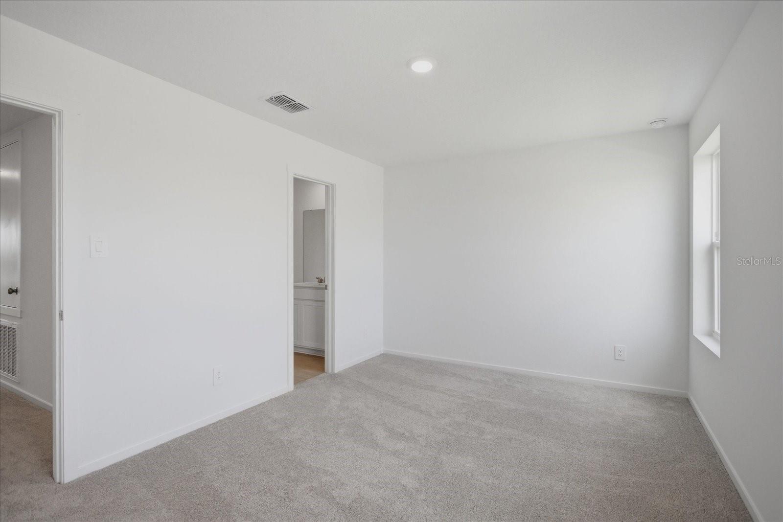 Image 15 of 26 For 862 Lynx Street