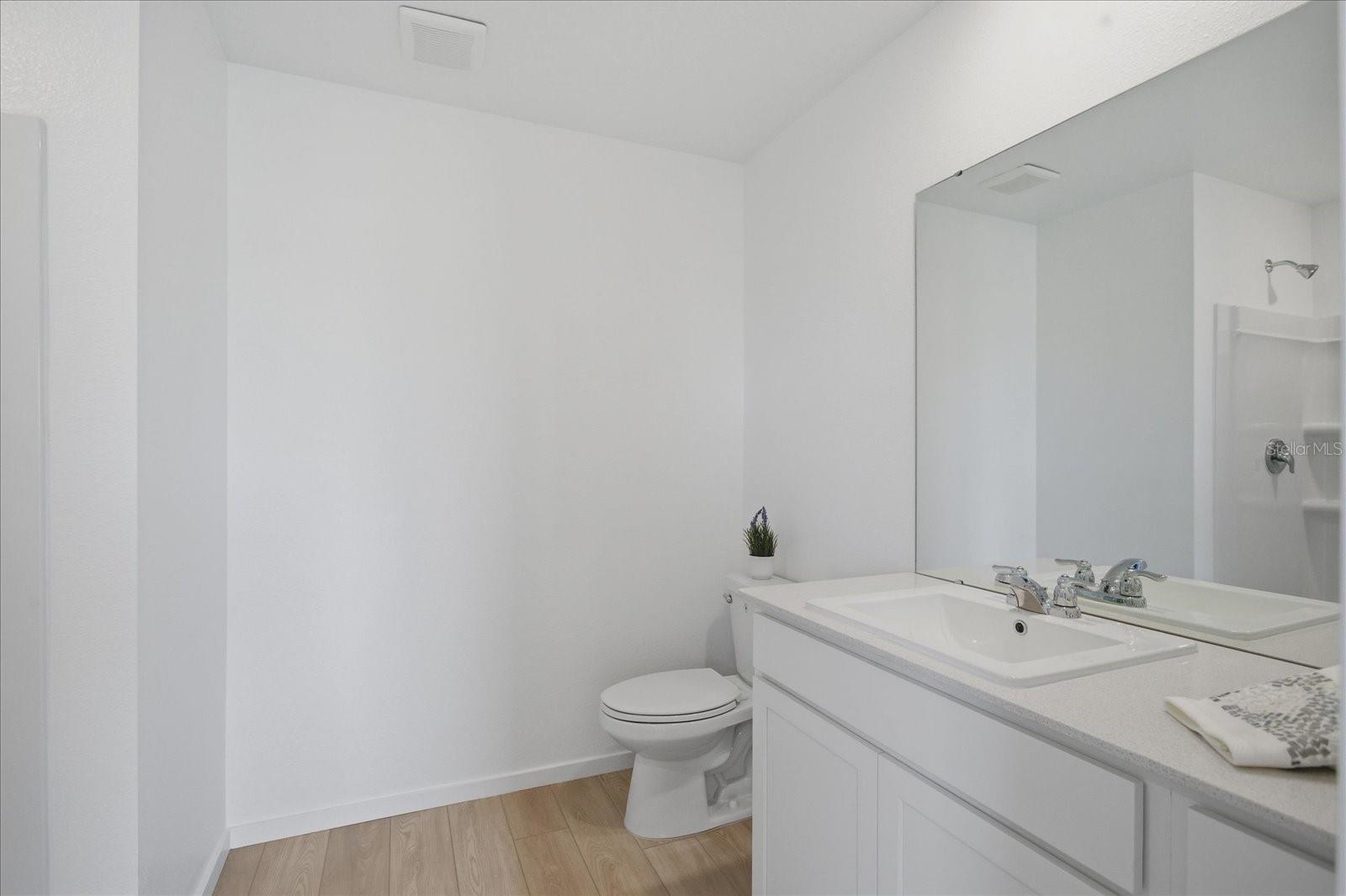 Image 16 of 26 For 862 Lynx Street