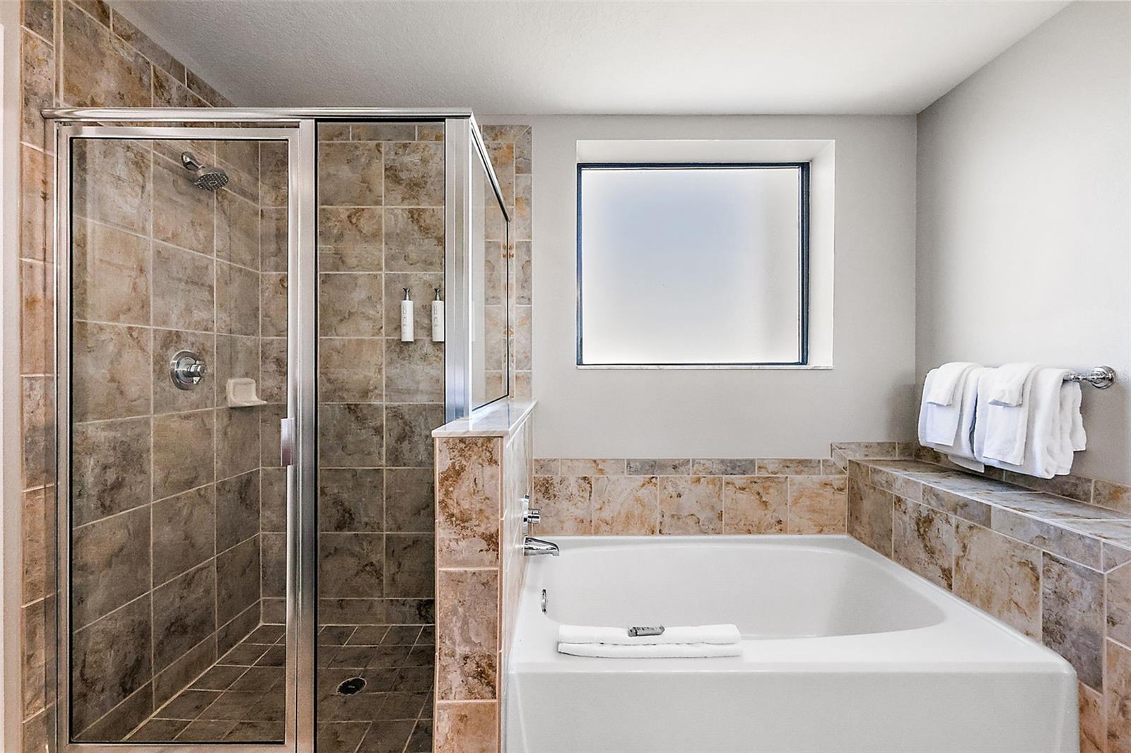 Image 11 of 26 For 14501 Grove Resort Avenue 1614