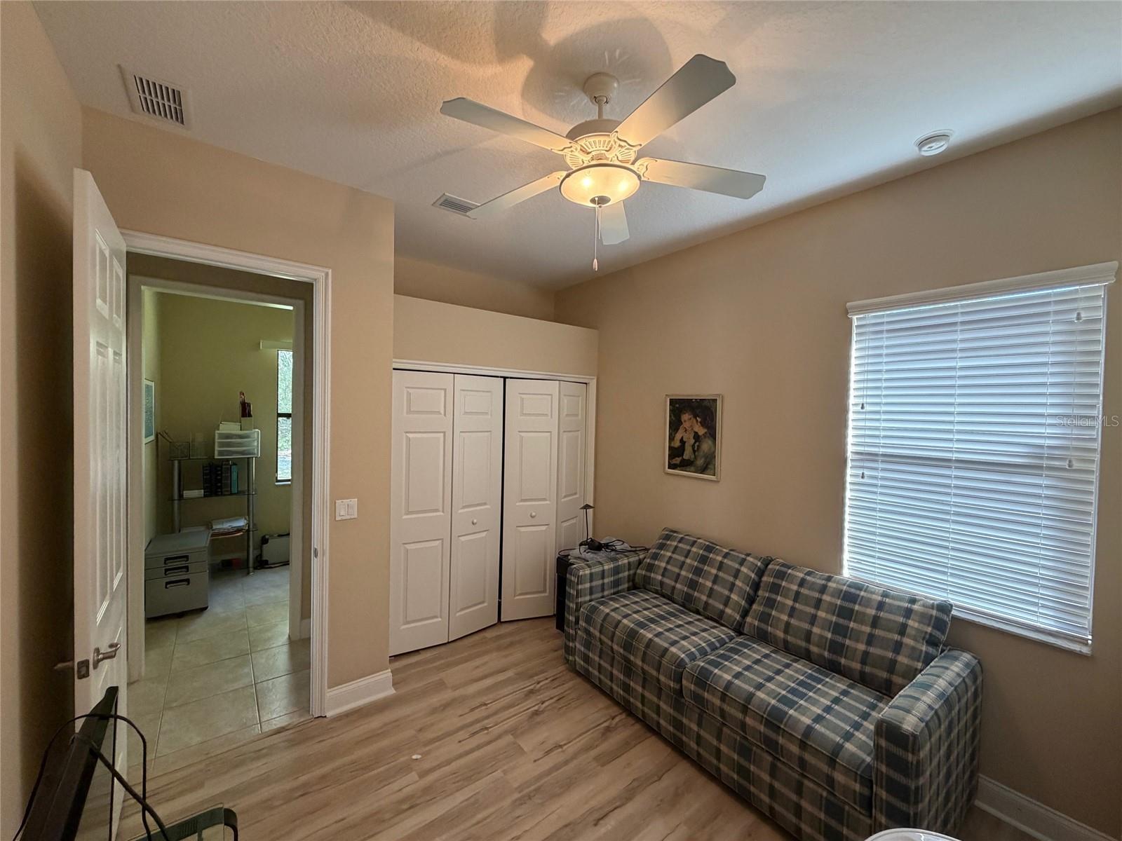 Image 19 of 28 For 31 Woodhollow Lane