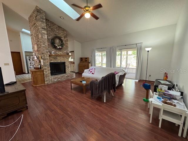 Image 7 of 12 For 252 Shady Oaks Circle