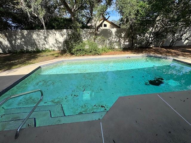 Image 9 of 12 For 252 Shady Oaks Circle