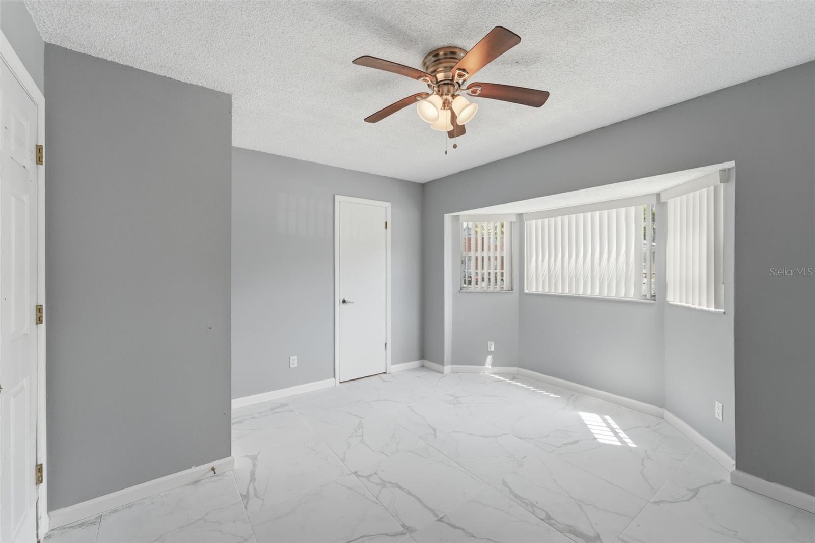 Image 12 of 25 For 3028 George Mason Avenue J-7e