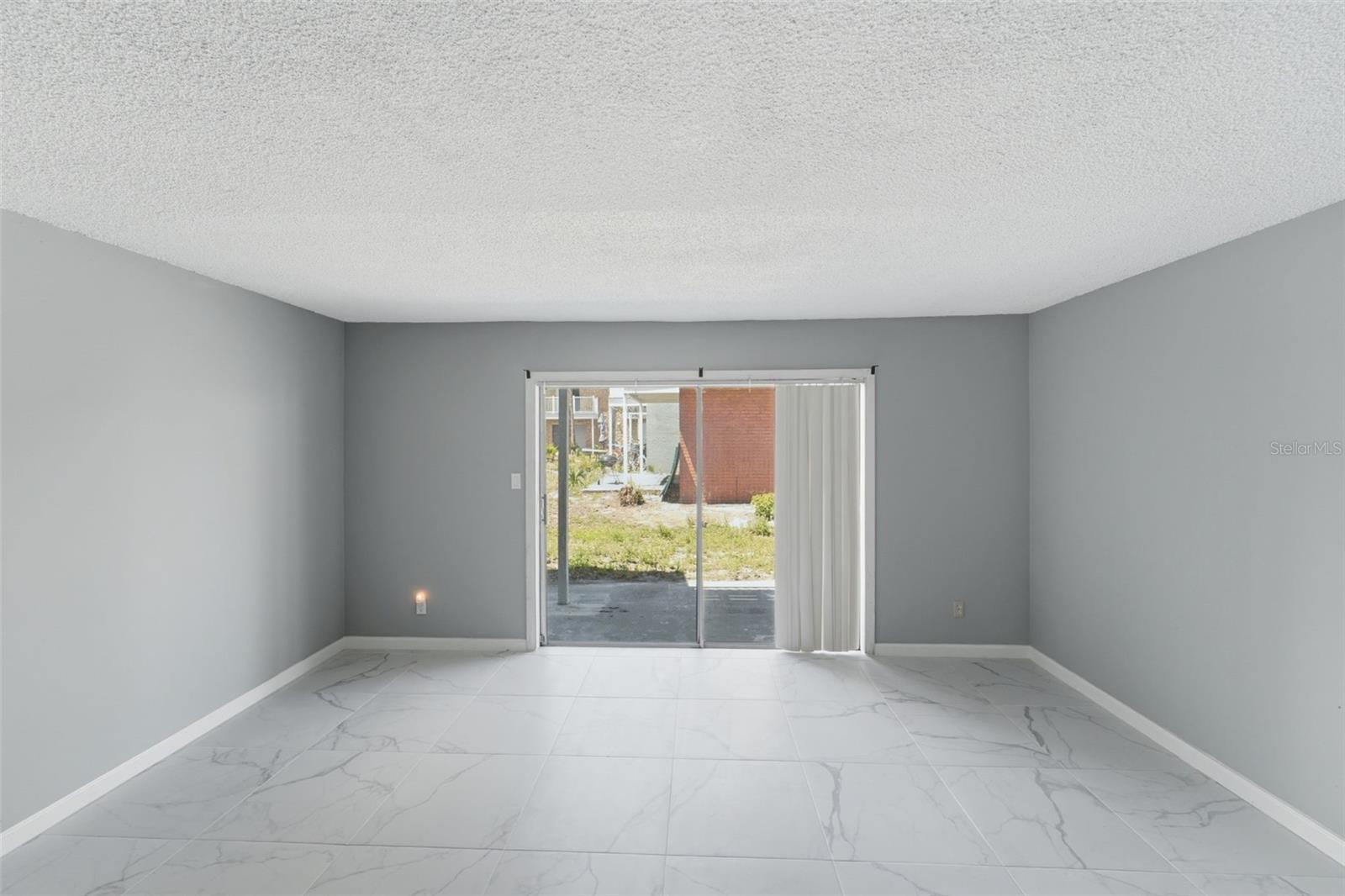 Image 13 of 25 For 3028 George Mason Avenue J-7e